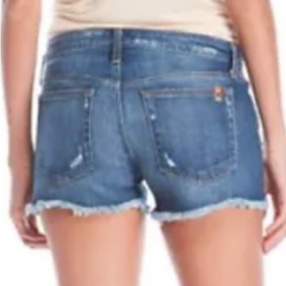 Cut loose in these sassy Joe's Jeans Cut Offs! - Picture 5 of 13
